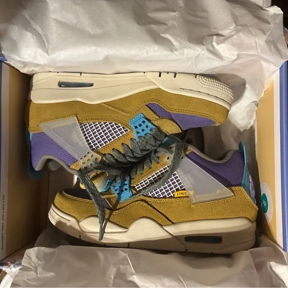 Jordan 4 Union “Dessert Moss” - Picture 9 of 9